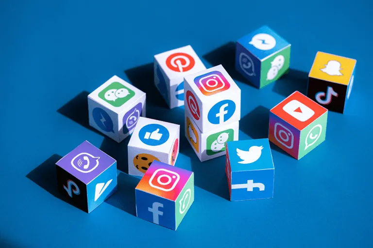 How social media helps Stock, Futures and Forex brokers?